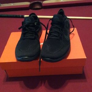 Band New WMINS FREE RN FLIGHTKNIT 2018